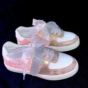 I.N.C internacional concepts kid shoes